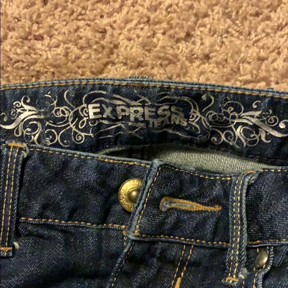 Express Jeans - Picture 2 of 3